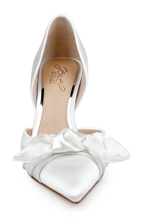 Jewel Badgley Mischka Women's Sidney Slip On Evening Bow Pumps In White