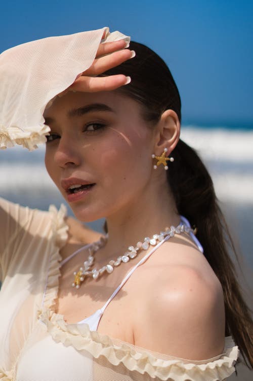 Classicharms Lila Starfish Charm Freshwater Petal Pearl Choker Necklace In Gold