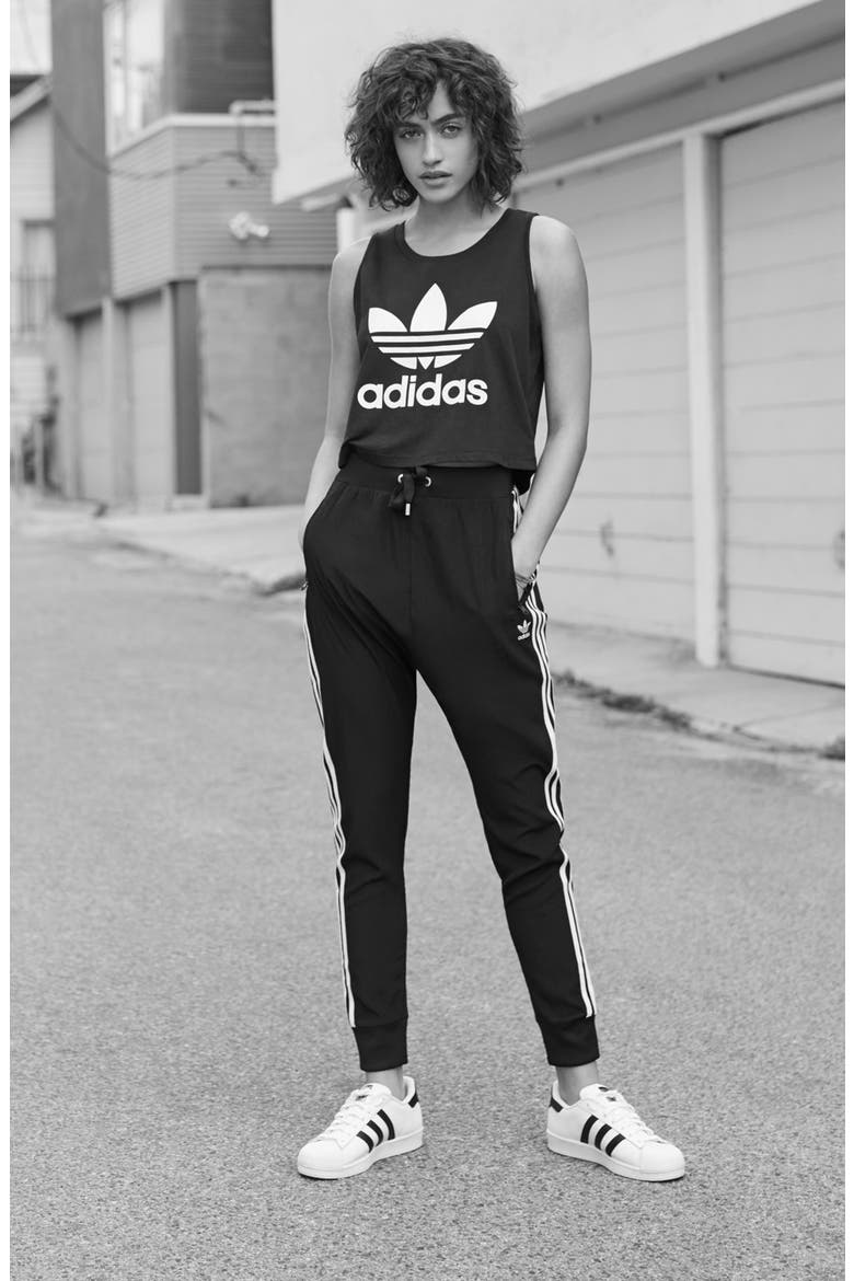 Originals Trefoil Crop Muscle Tee, Alternate, color, BLACK/ WHITE