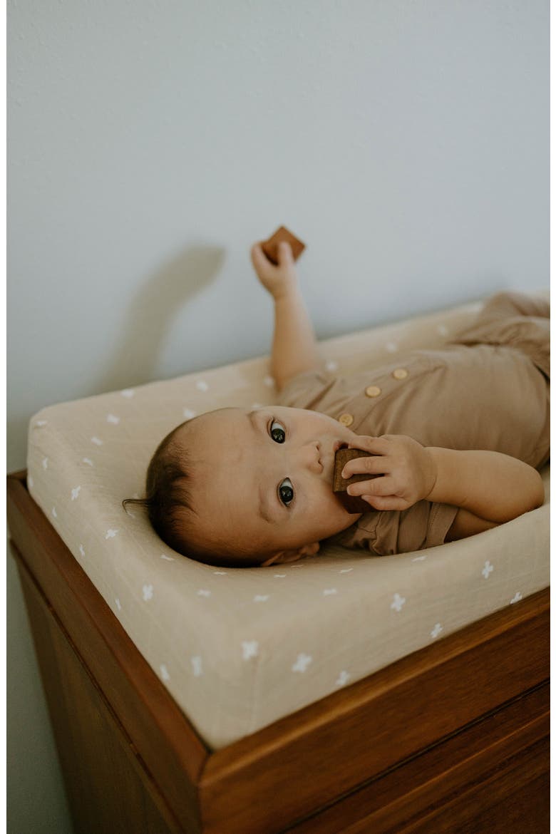 Cotton Muslin Changing Pad Cover, Alternate, color, TAUPE CROSS