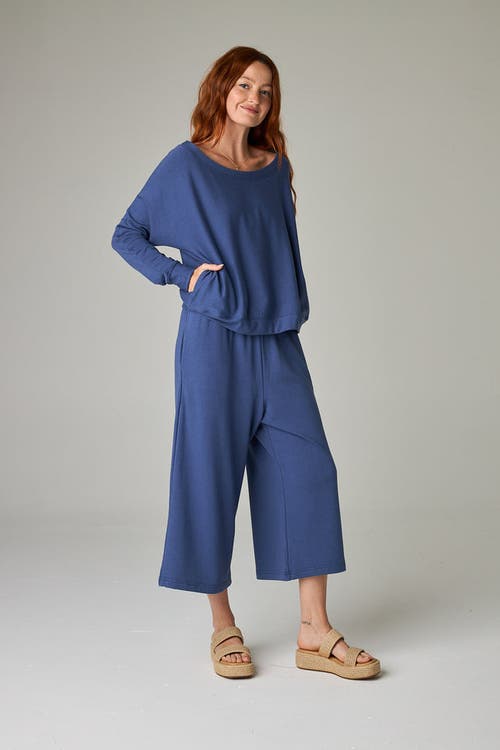 Eavolu Baikal Eco-luxe Fleece Crop Pant In Blue
