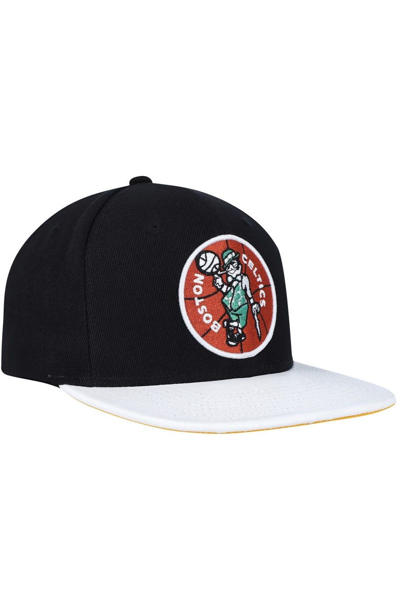 Mitchell & Ness Men's Mitchell & Ness  Black/White Boston Celtics Hardwood Classics Wear Away Visor Snapback Hat, Alternate, color, 