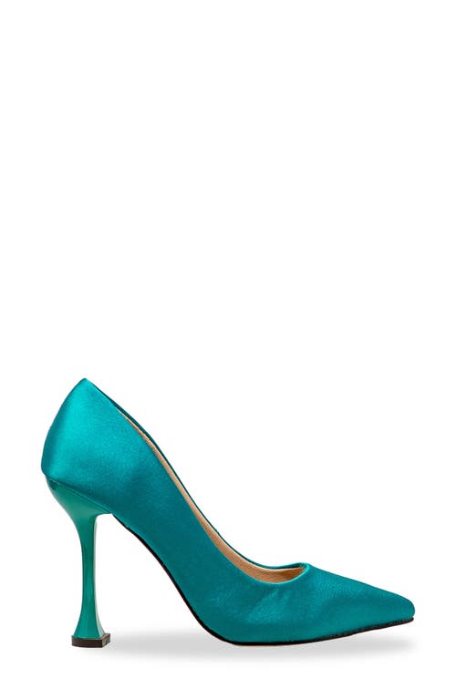 CHASE & CHLOE CHASE AND CHLOE YASMIN POINTED TOE PUMP 