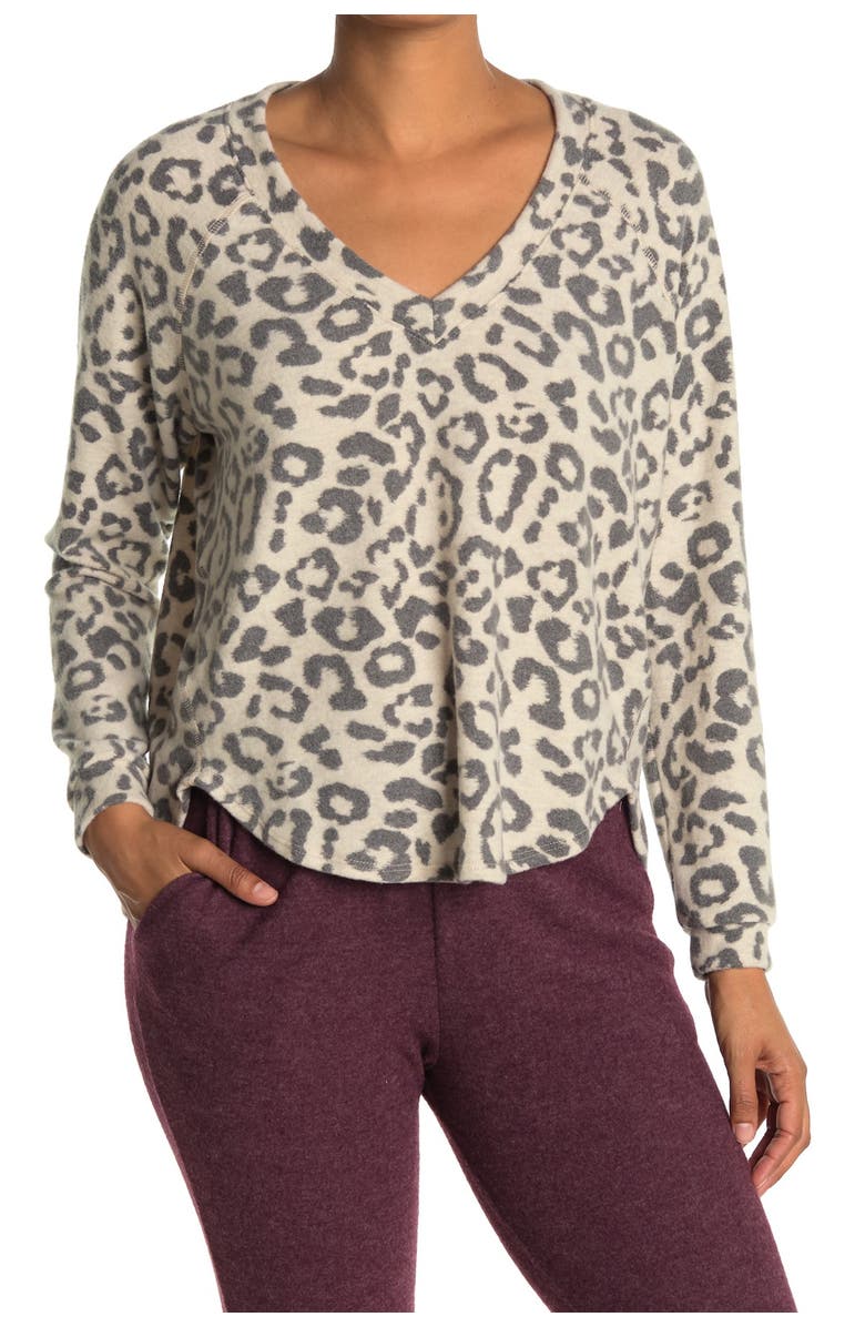 Socialite V-Neck Long Sleeve Brushed Knit Lounge Top, Main, color, 