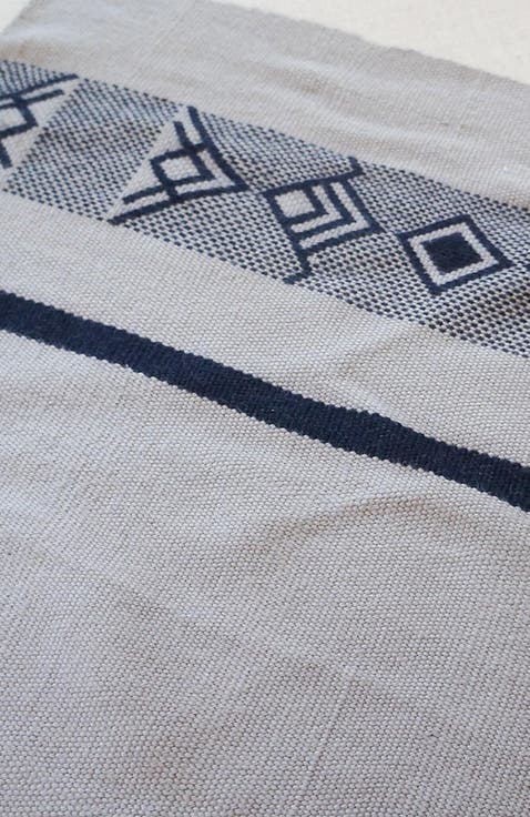 Wide Diagonal Alpaca Blanket