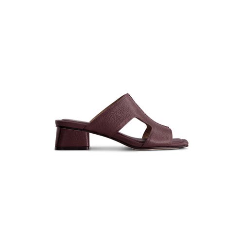 BERNARDO FOOTWEAR BERNARDO FOOTWEAR JEWEL LOW HEEL SANDAL