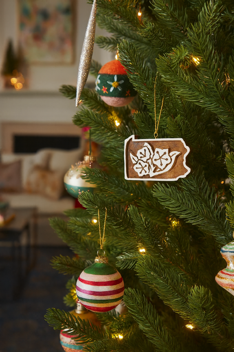 Pennsylvania State Mountain Laurel Ornament, Alternate, color, Natural