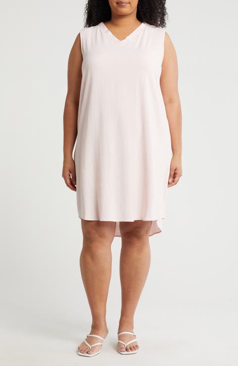 V-Neck Sleeveless Shift Dress (Plus)
