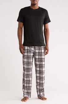 GEOFFREY BEENE Crewneck T-Shirt & Plaid Pajama Pants Set
