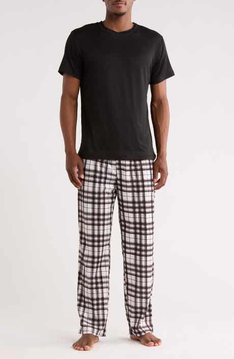 GEOFFREY BEENE Crewneck T-Shirt & Plaid Pajama Pants Set