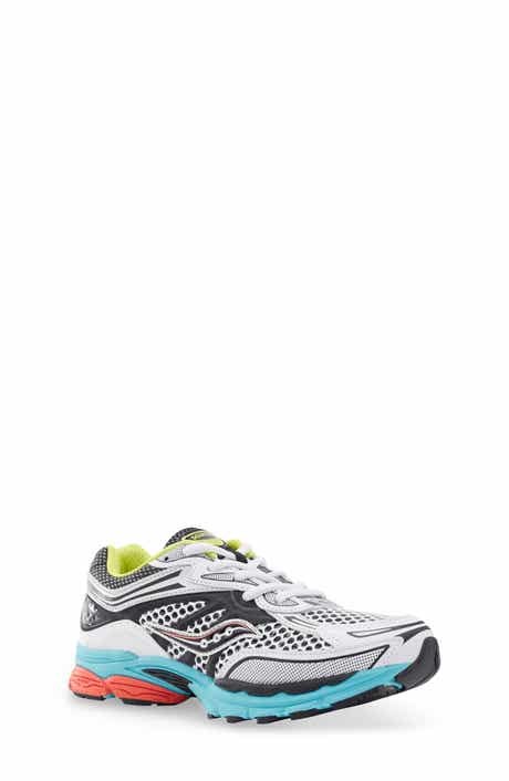 Kids' ProGrid Omni 9 Sneaker