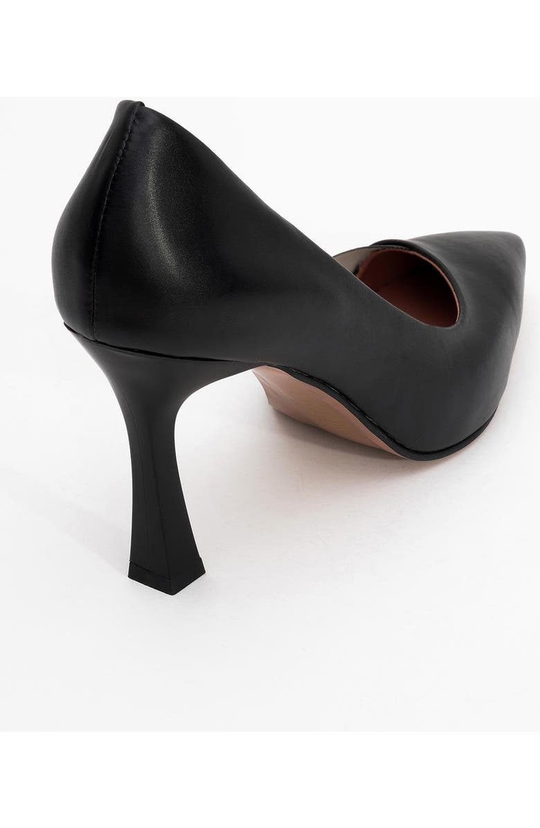 Prologue Shoes Ursula Pointed Toe Pump, Alternate, color, Black