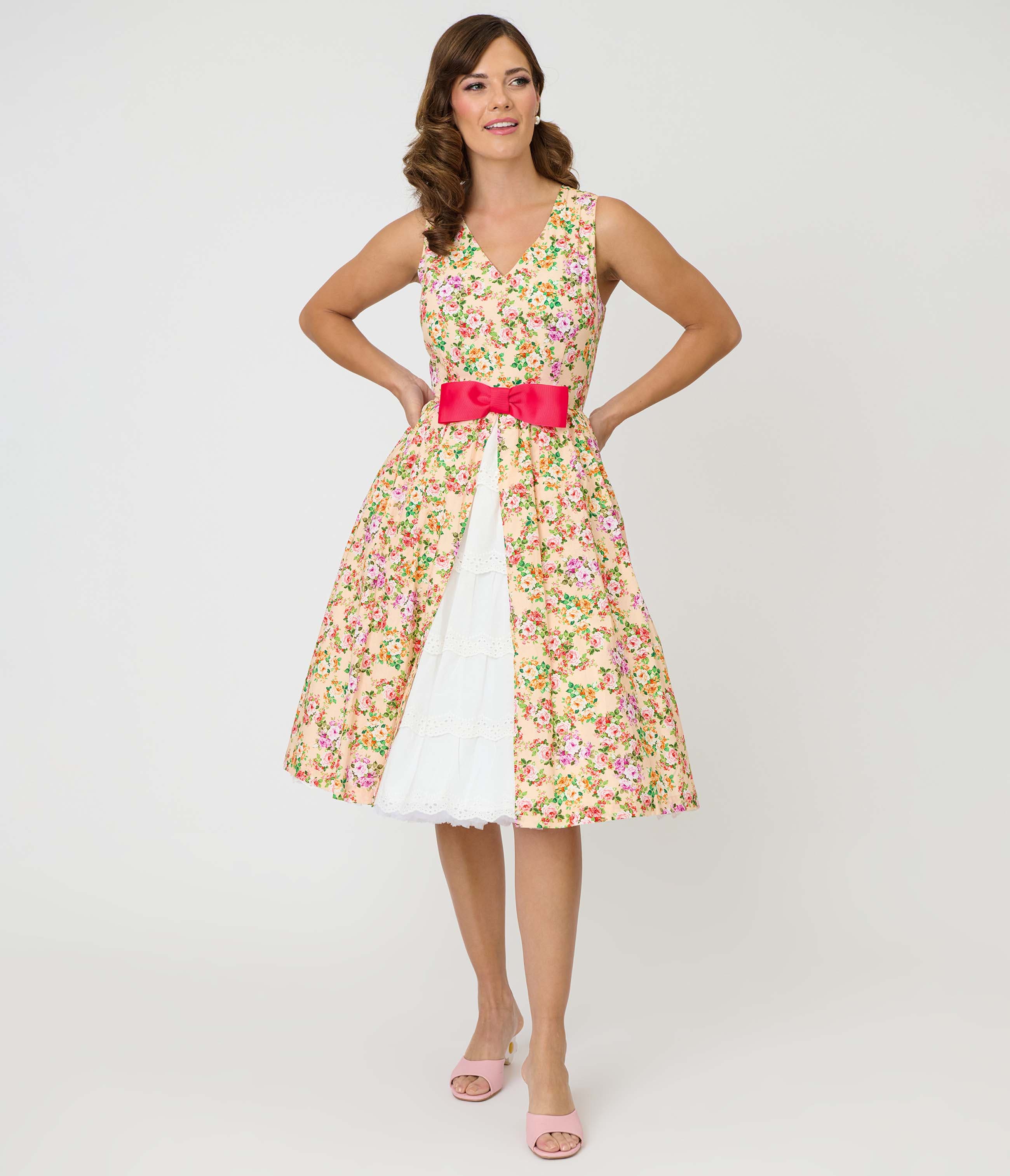 selected Beige w/ Pink Bow Floral Print