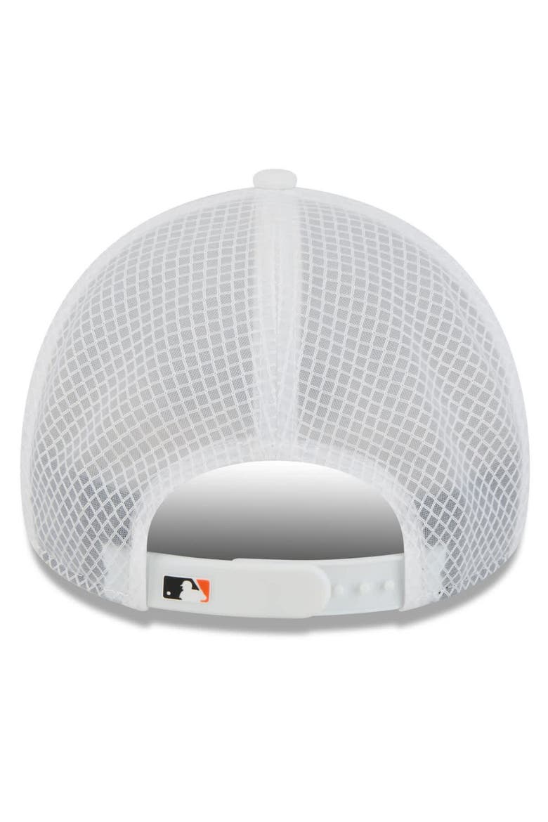 Men's New Era White Baltimore Orioles 2026 Batting Practice Apex 9FORTY Adjustable Trucker Hat, Alternate, color, White