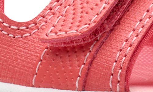 CLARKS CLARKS® BREEZE PIPER SLIDE SANDAL 