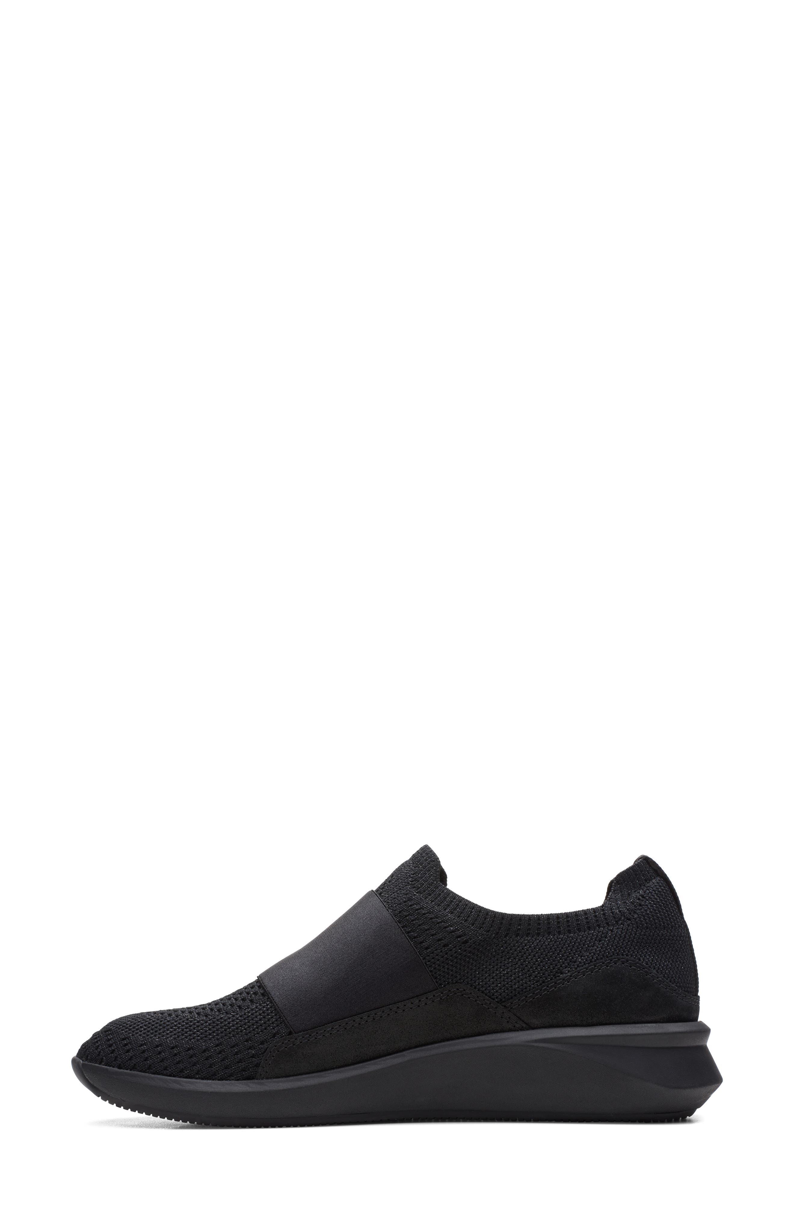 Clarks<sup>®</sup> Un Rio Knit Sneaker, Alternate, color, 