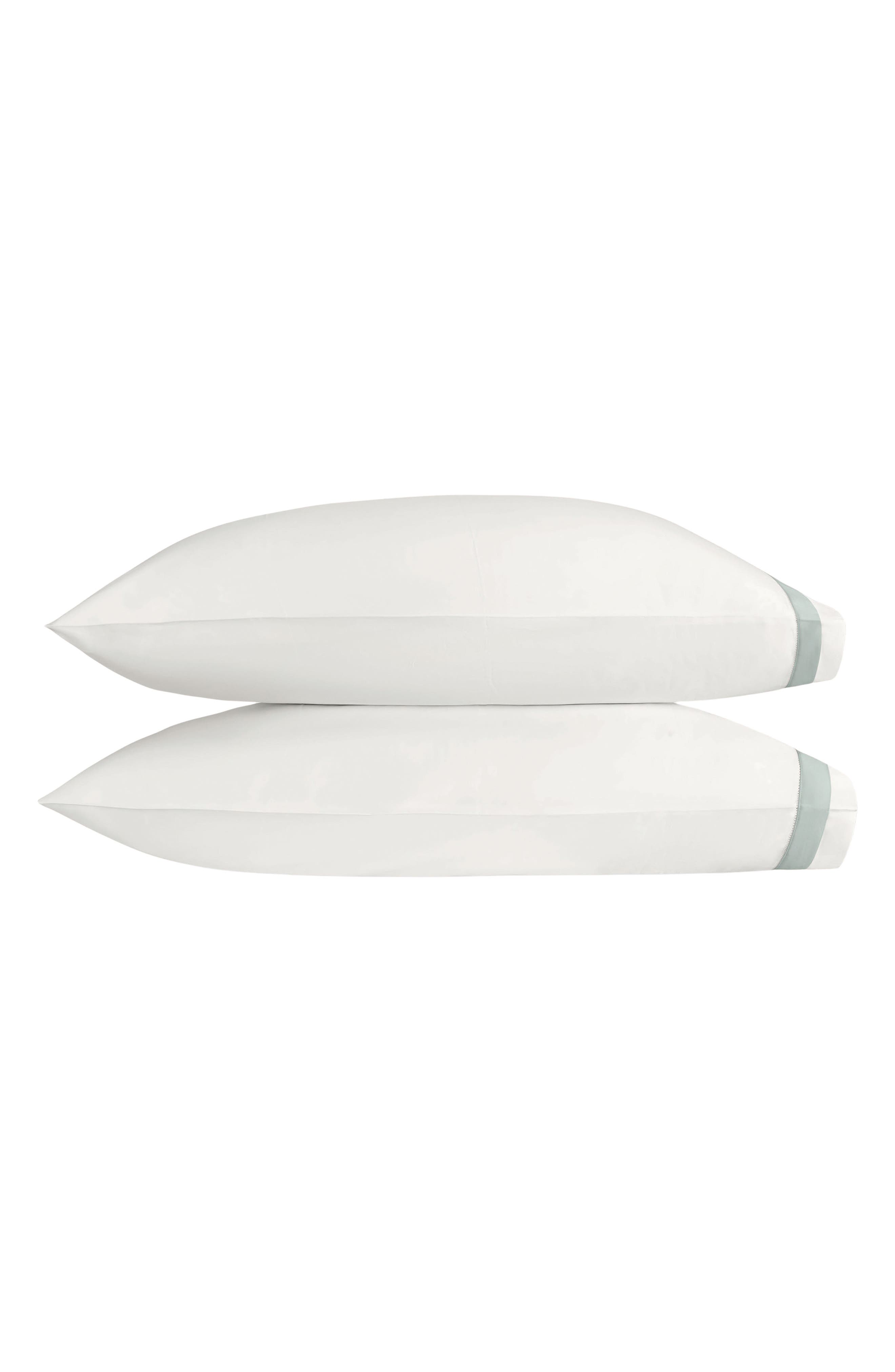 BONE/ CELADON
