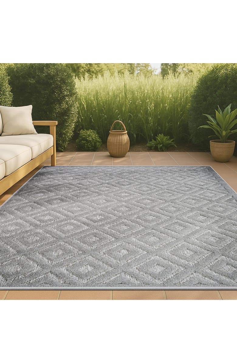 JONATHAN Y Portmany Neutral Diamond Trellis Indoor/Outdoor Area Rug, Alternate, color, Mist