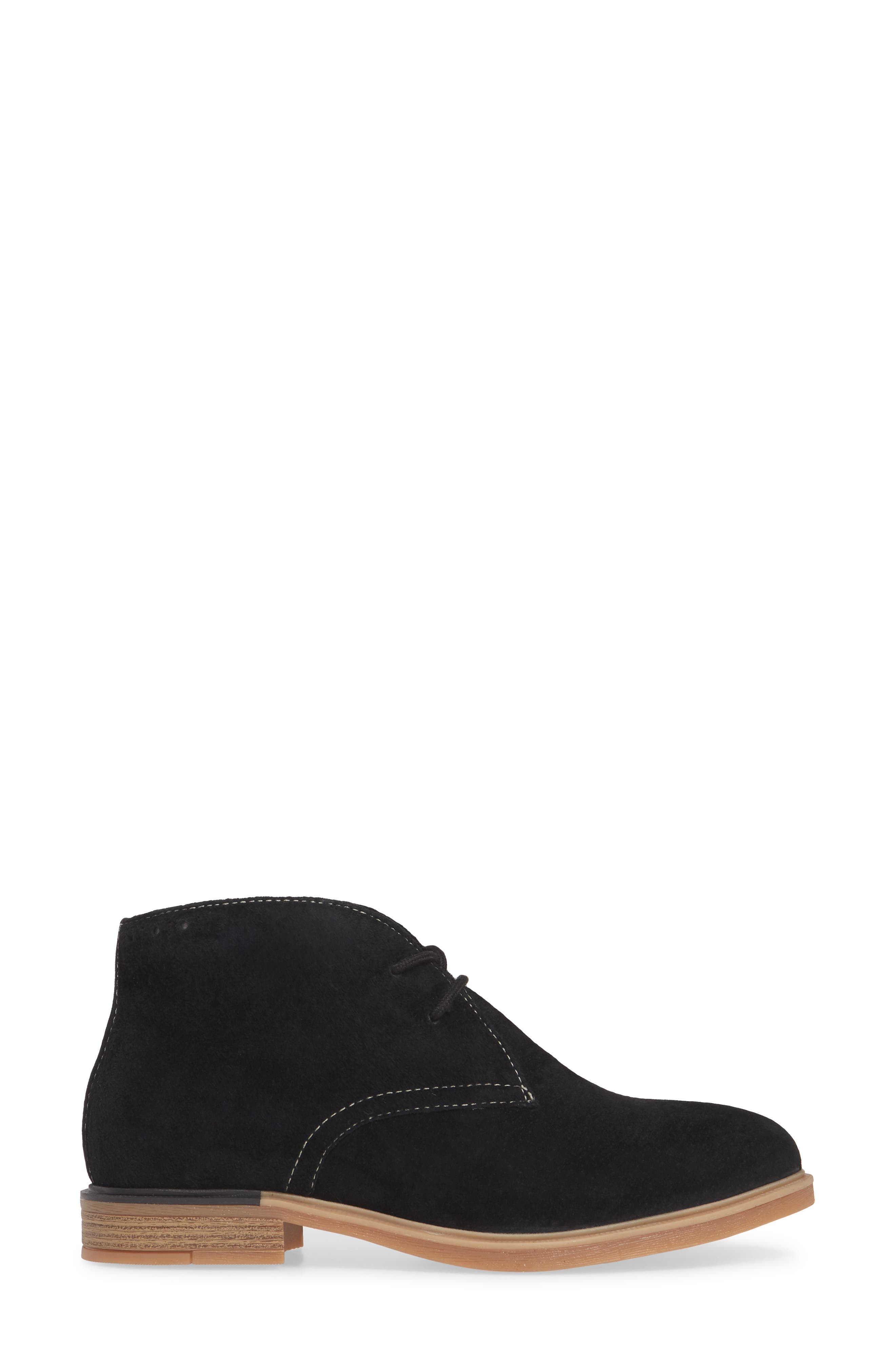 Hush Puppies<sup>®</sup> Bailey Chukka Boot, Alternate, color, 