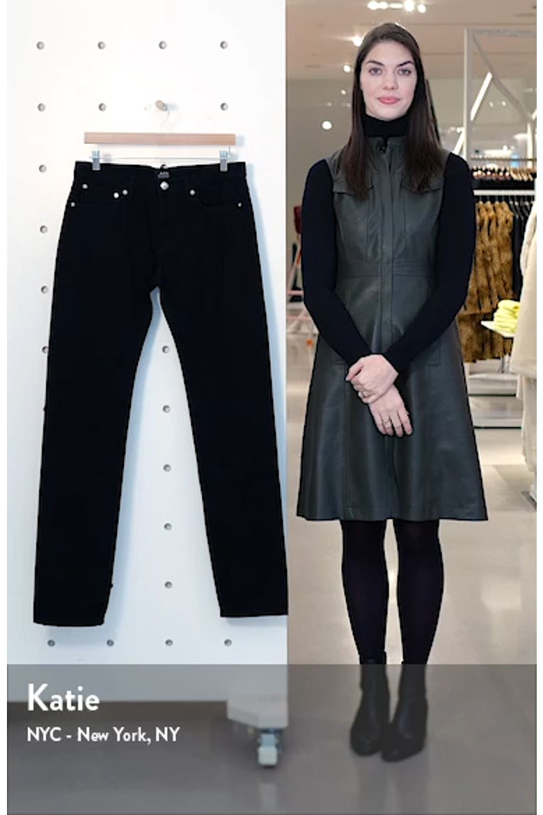 Petit Standard Jeans video
