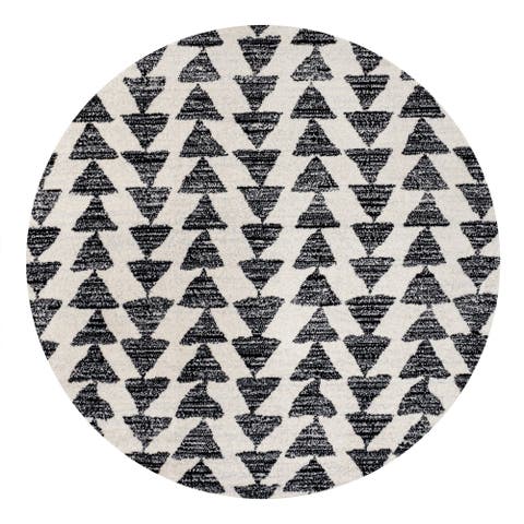 Aisha Moroccan Triangle Geometric Round Area Rug