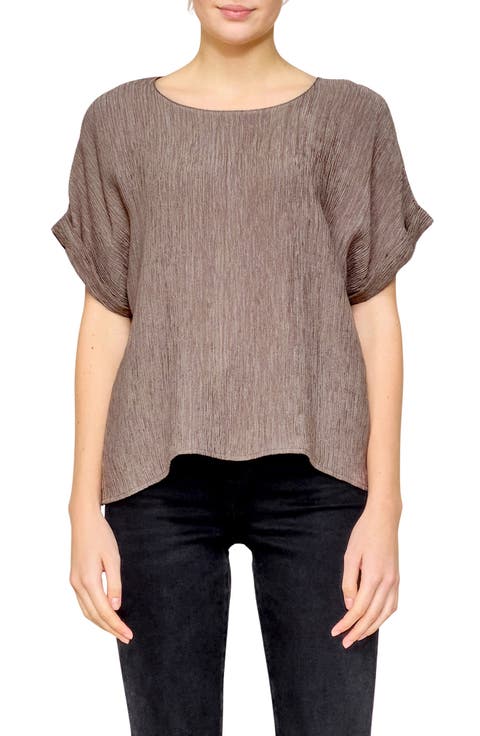 Cuffed Short Sleeve Plissé Top