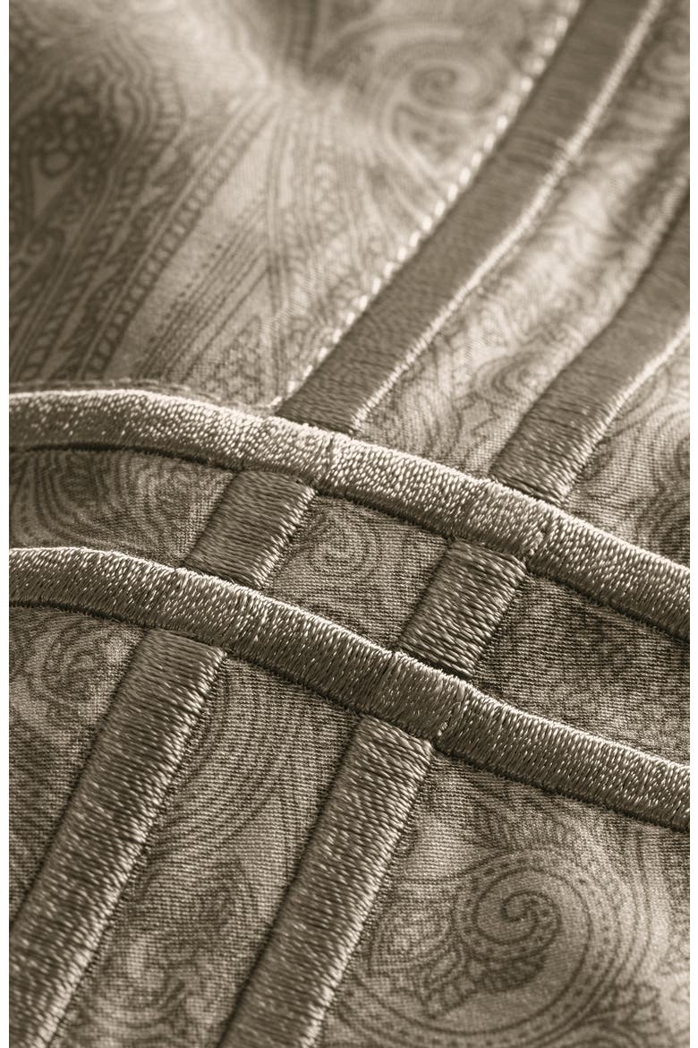 Lavigne duvet cover, Alternate, color, Brown