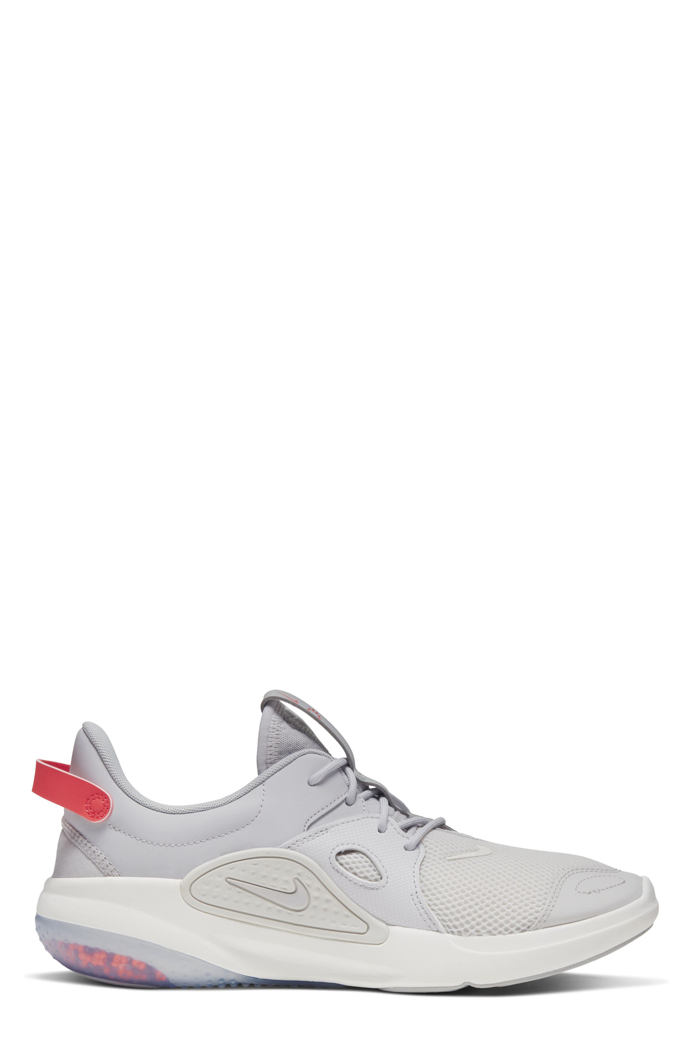 Nike Joyride CC3 Setter Mid-Top Sneaker, Alternate, color, 