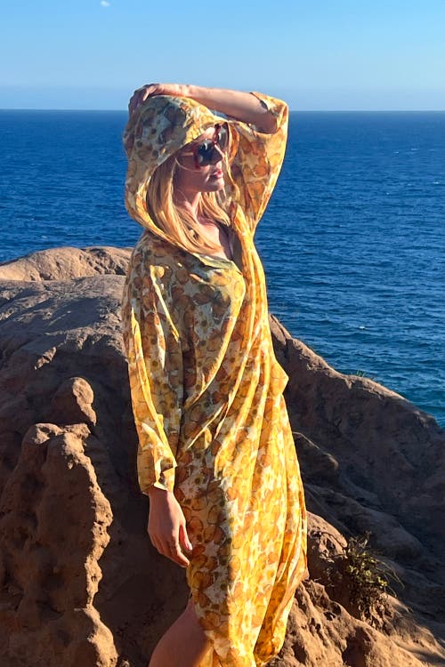 Henelle Hooded Kaftan In Laurel Canyon