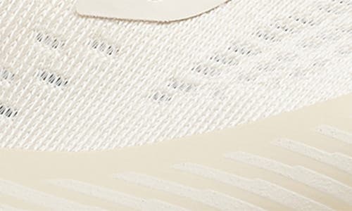 Merrell Agility Peak 5 Running Shoe In Eggshell