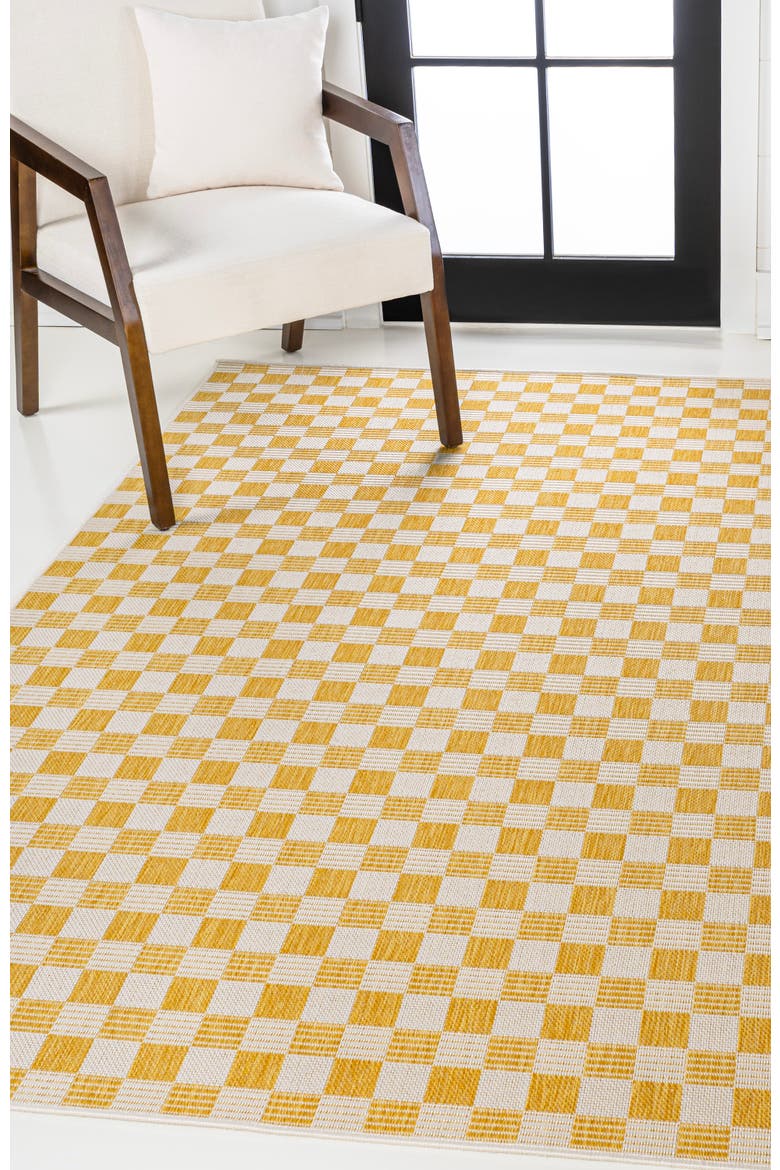 Aimee Traditional Cottage Checkerboard Indoor/Outdoor Area Rug, Alternate, color, Yellow/Cream