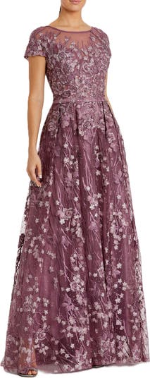 【Mac Duggal】フローラル キャップスリーブ Aライン ガウン Mac Duggal Embellished Floral Cap Sleeve A Line Gown | Nordstrom