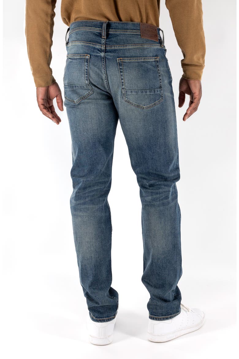 Athletic Fit Stretch Jeans (Nordstrom Exclusive), Alternate, color, HIGHPOINT