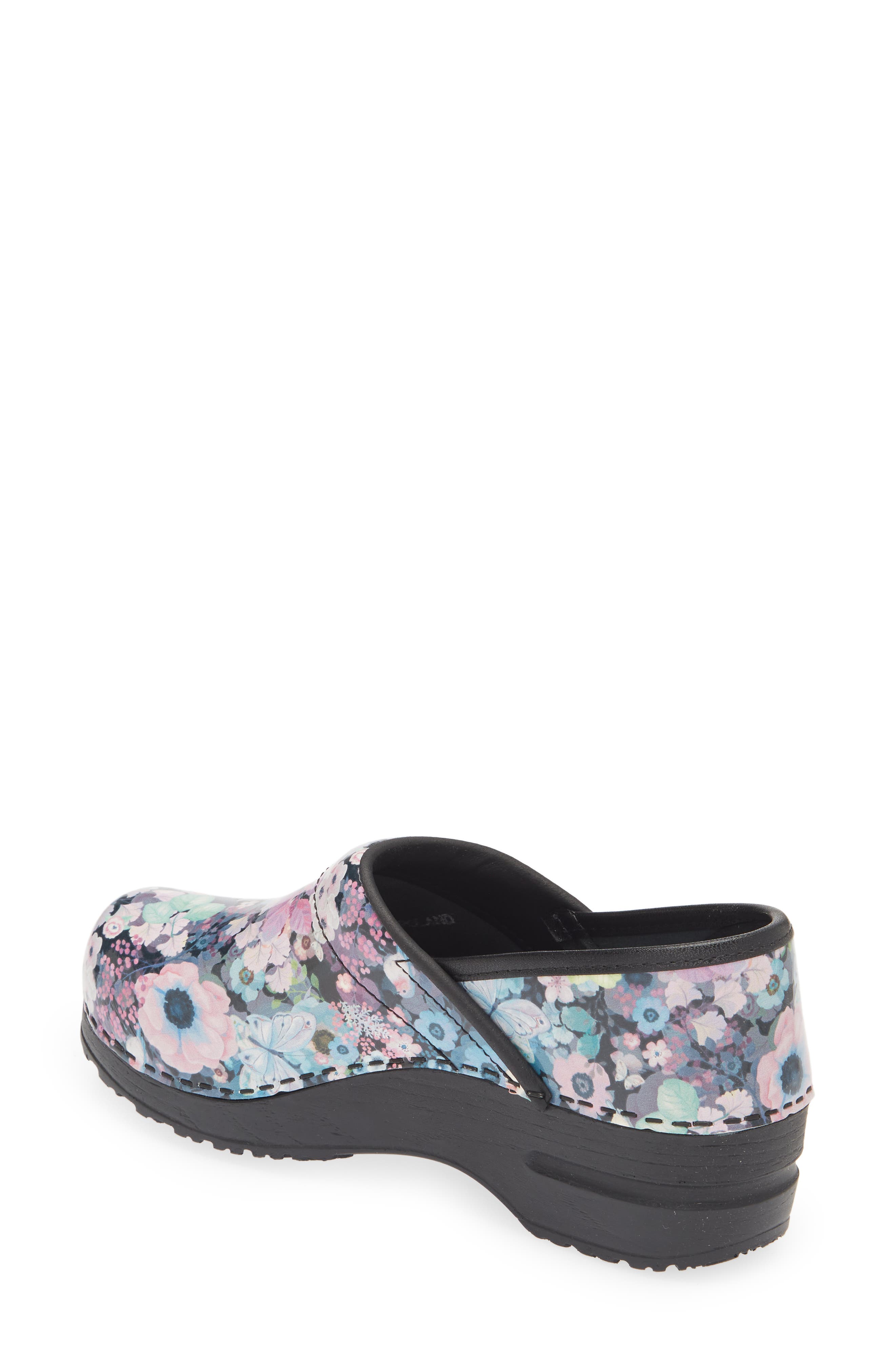 Sanita Swanzey Print Clog, Alternate, color, 