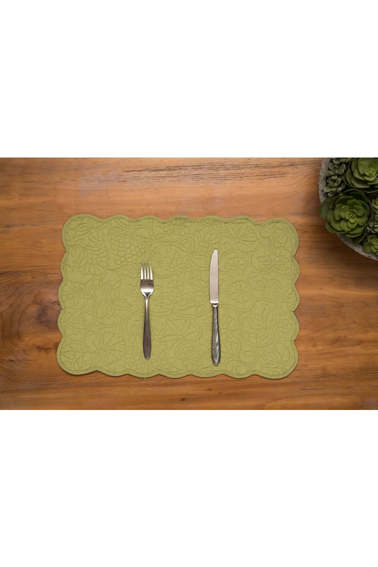 Christiana Sweet Pea Reversible Machine Washable Scallop Quilt Placemats Set of 6, Alternate, color, Green