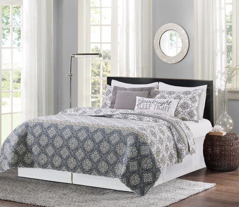 Booker Medallion Bedding Quilt Set