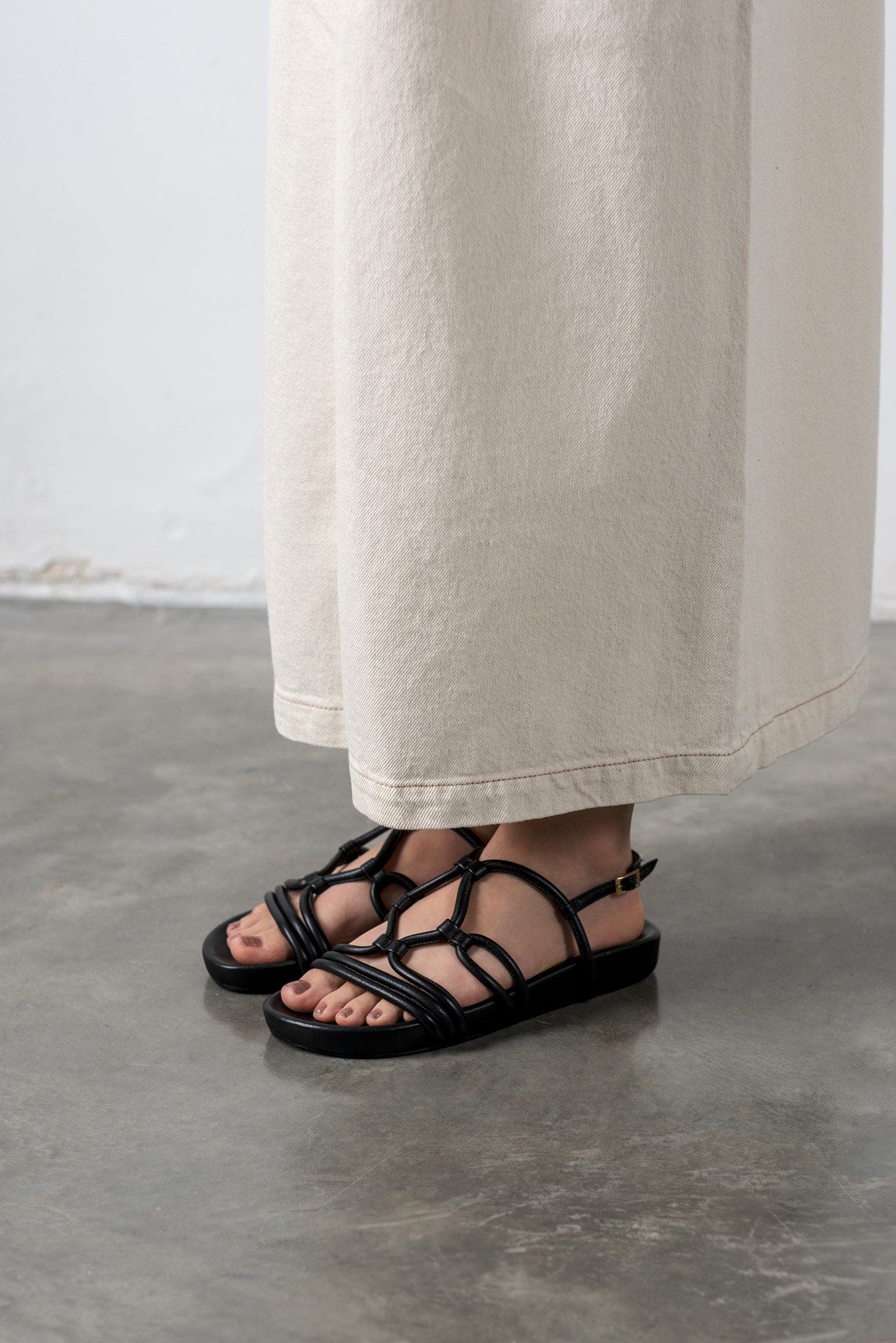 ALTA Flora Sandals, Alternate, color, Black