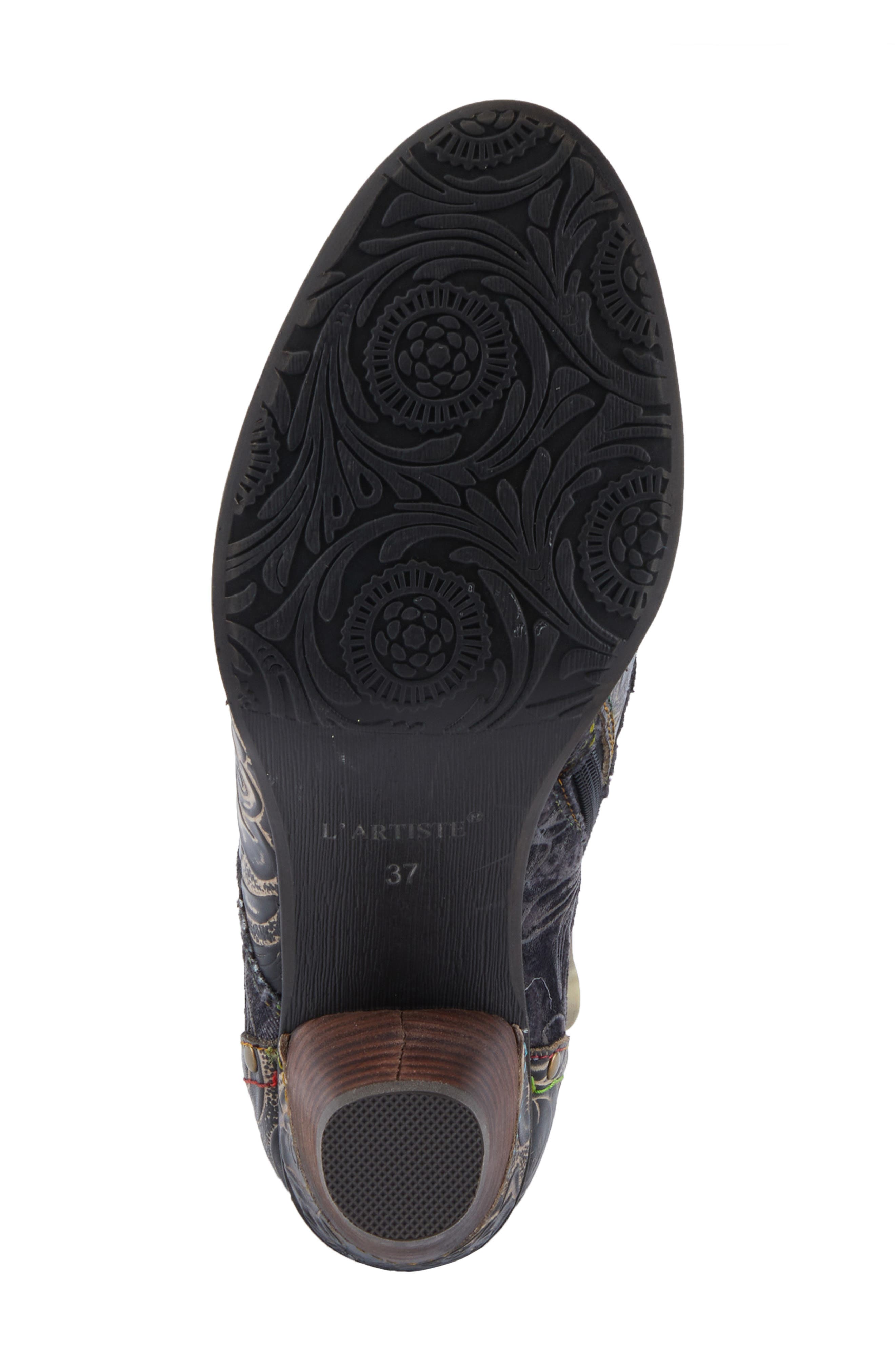 L'Artiste by Spring Step Avyanna Cap Toe Bootie, Alternate, color, Black Multi