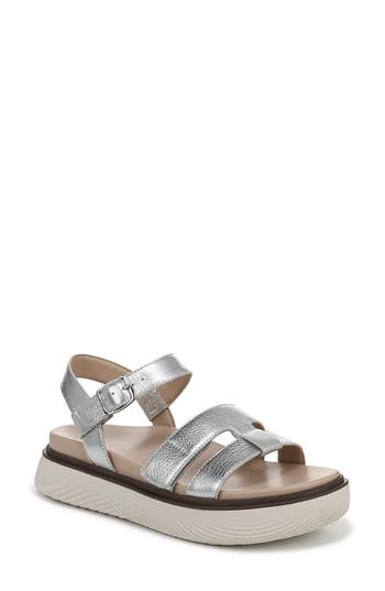 Vionic Solana Metallic Platform Sandal In Silver