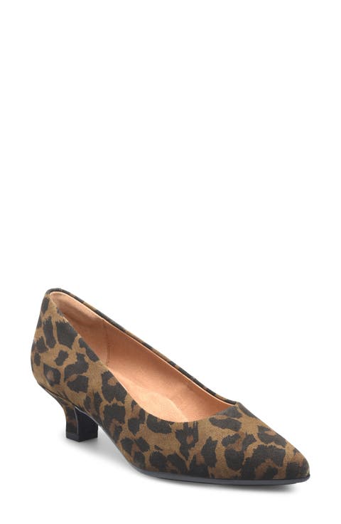 Sabrina Pointy Toe Kitten Heel Pump (Women)