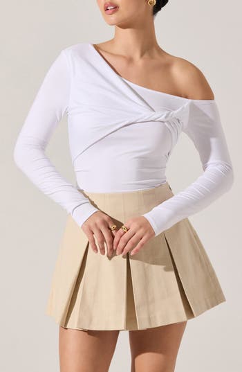 Astr The Label Kora One-shoulder Top In White