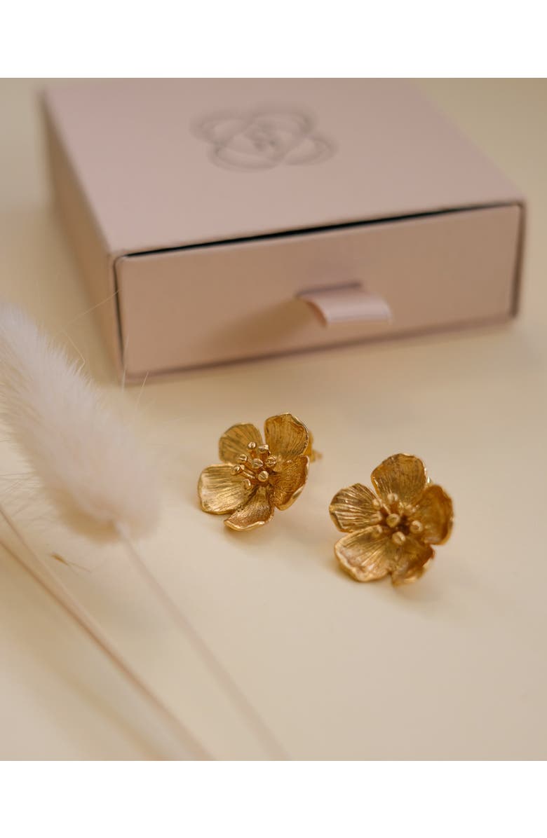 Ottoman Hands Buttercup Flower Stud Earrings, Alternate, color, Brass