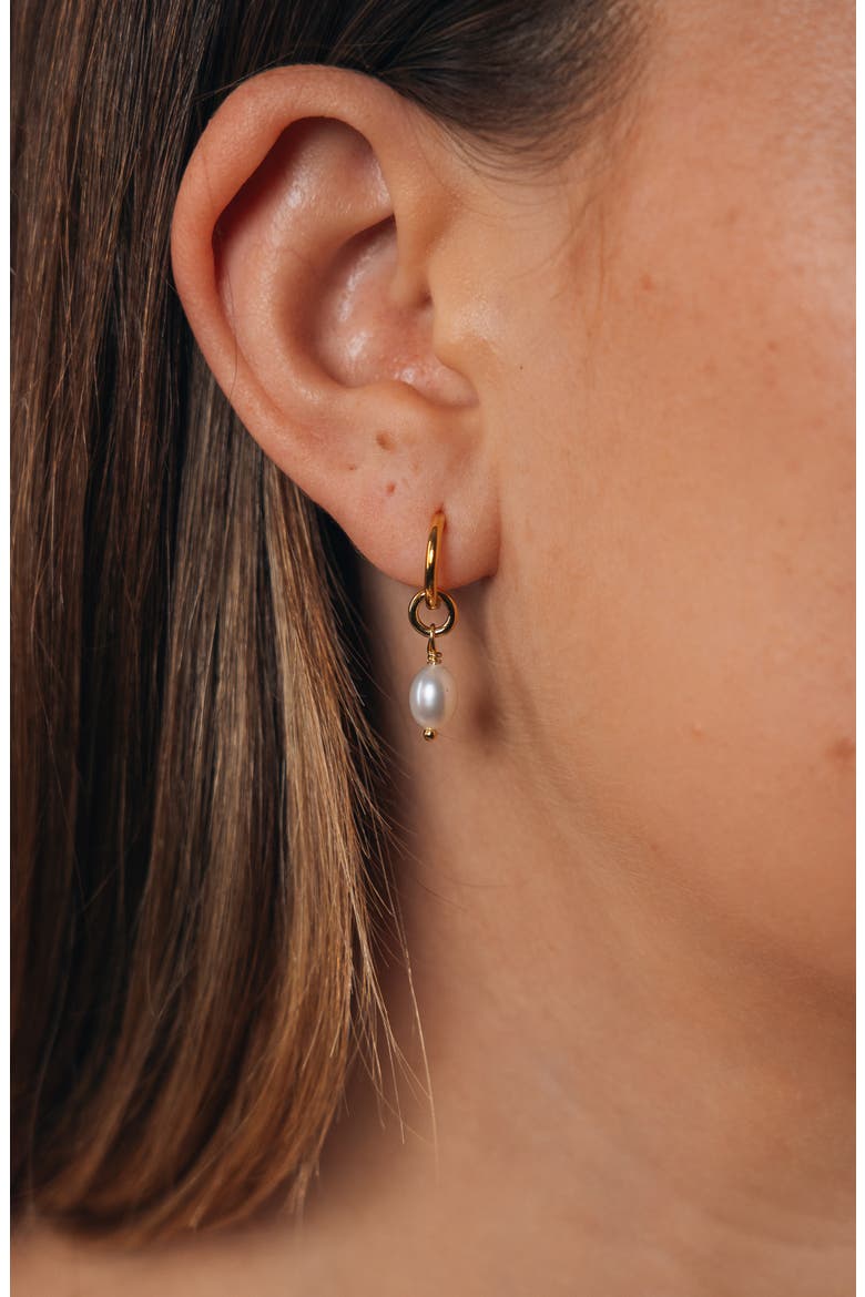 Freshwater Pearl Drop Huggie Hoop Earrings, Alternate, color, GOLD