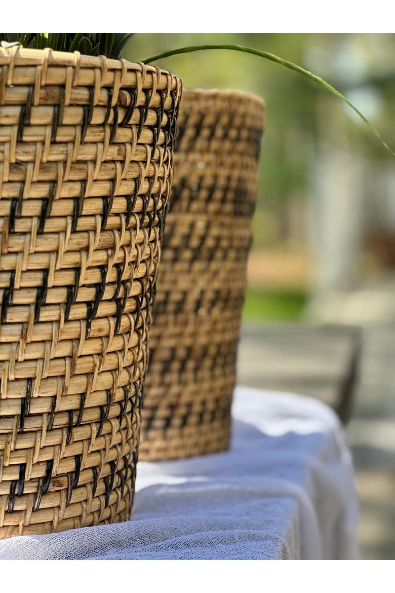 Striped Planter, Alternate, color, Striped