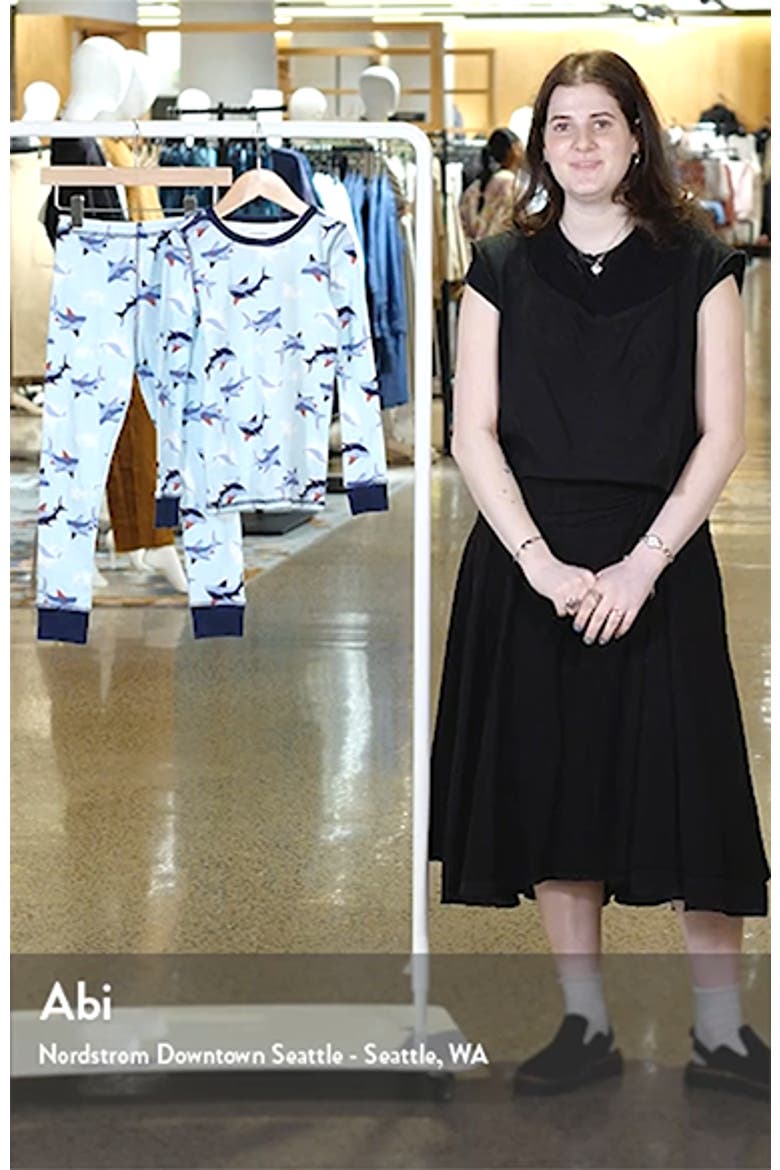 Kids' Glow in the Dark Fitted Two-Piece Pajamas video