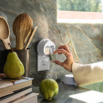 The Pura 4 Smart Fragrance Diffuser
