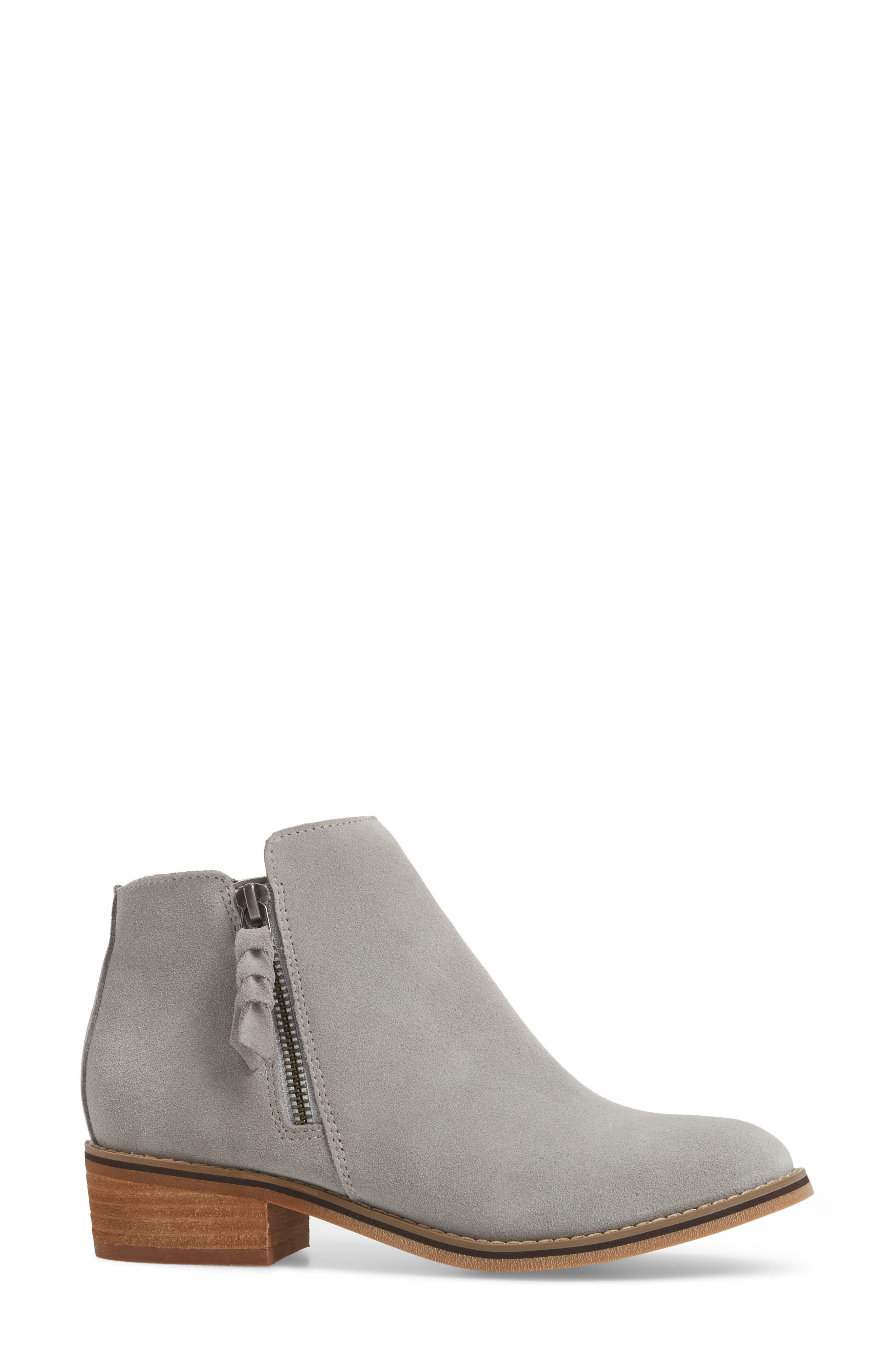 Blondo Liam Waterproof Bootie, Alternate, color, 