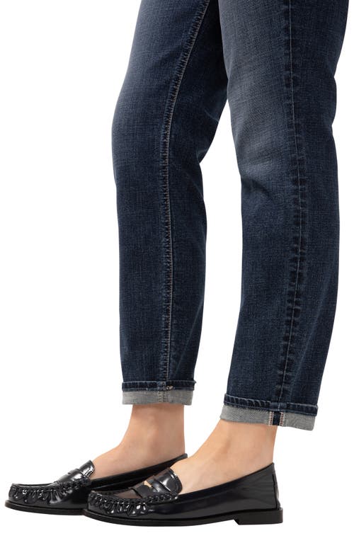 SILVER JEANS CO. SILVER JEANS CO. CURVY MID RISE BOYFRIEND JEANS