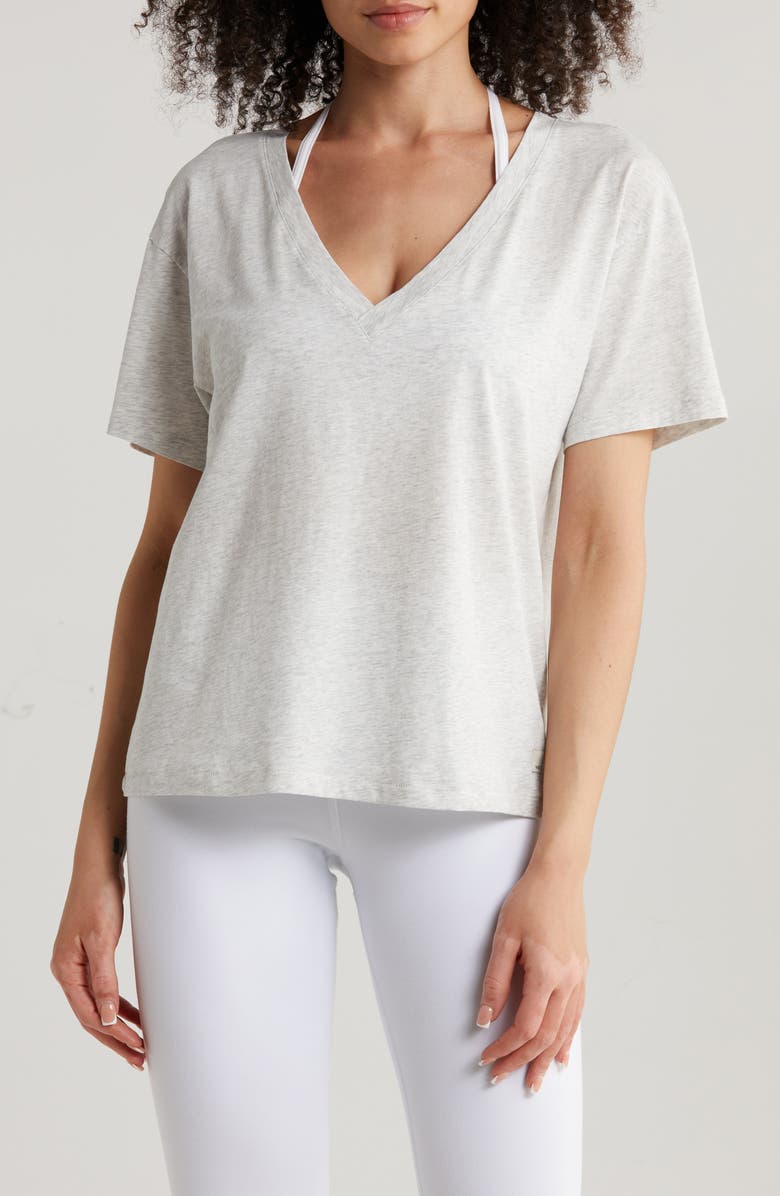 Vuori Sutton V-Neck T-Shirt, Main, color,