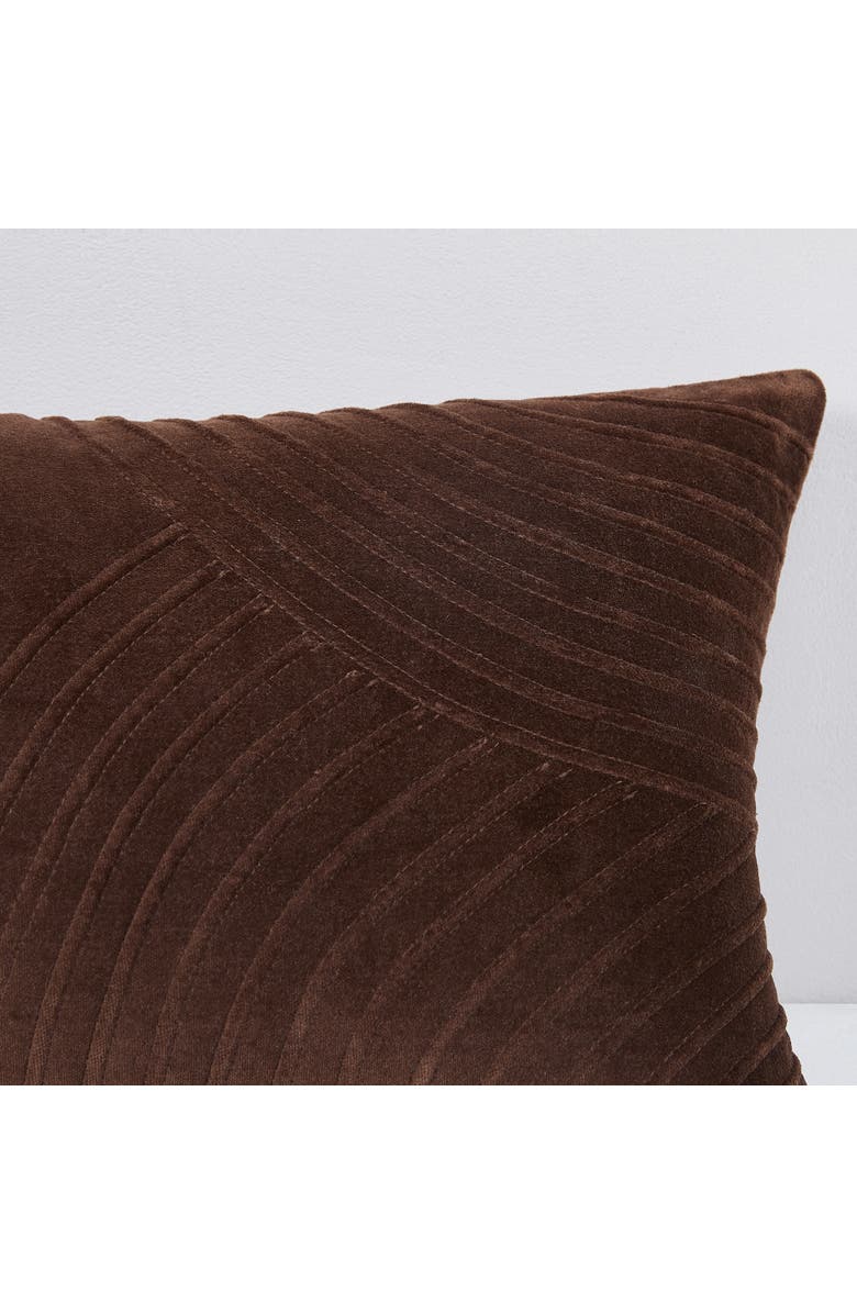 LUSH DECOR Delta Velvet Pillow Cover, Alternate, color, Brown